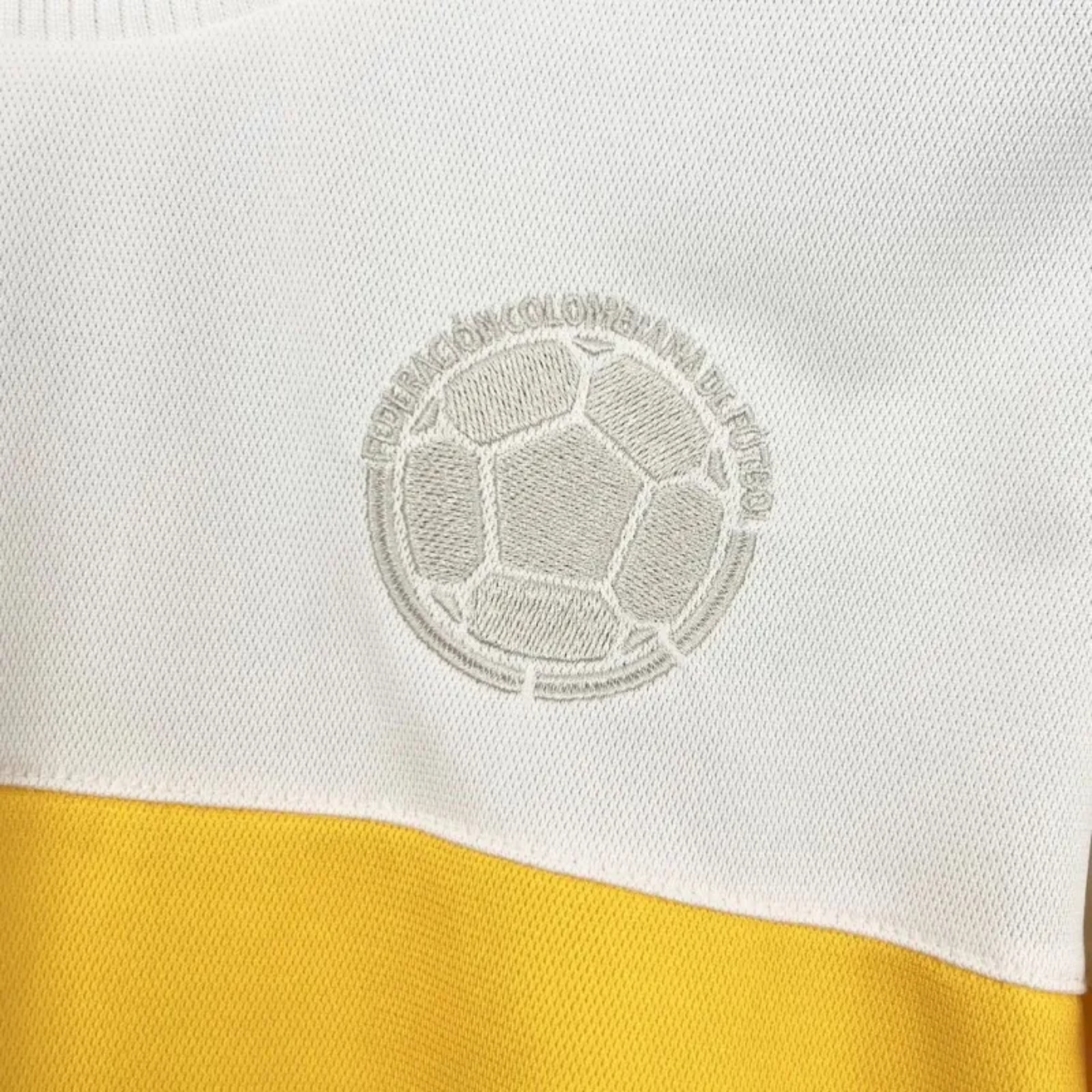 CAMISETA DE COLOMBIA - EDICIÓN CENTARIO